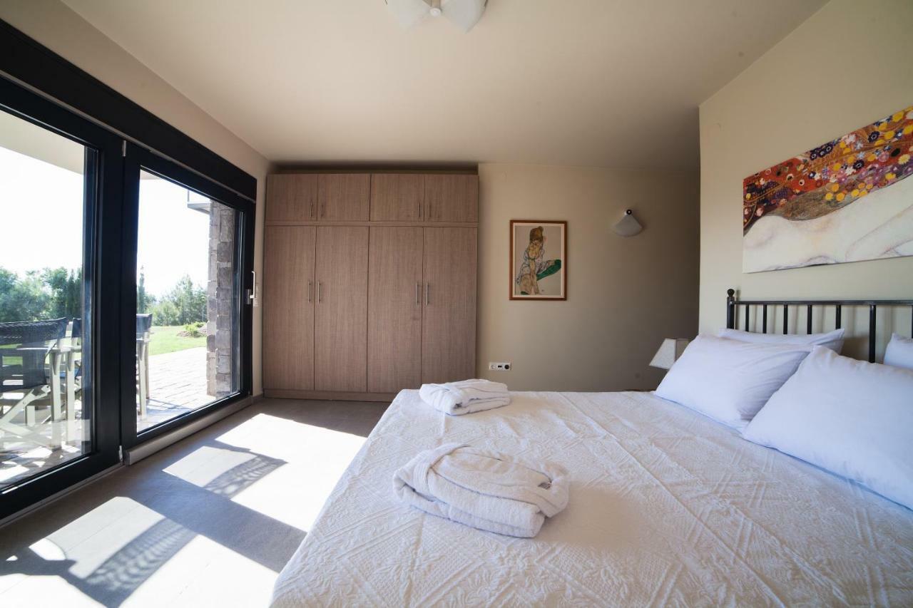 Olivia Estate Villa With Private Swimming Pool Elia Nikitis Exterior foto