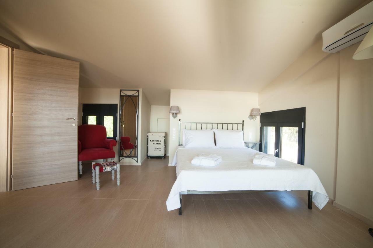 Olivia Estate Villa With Private Swimming Pool Elia Nikitis Exterior foto